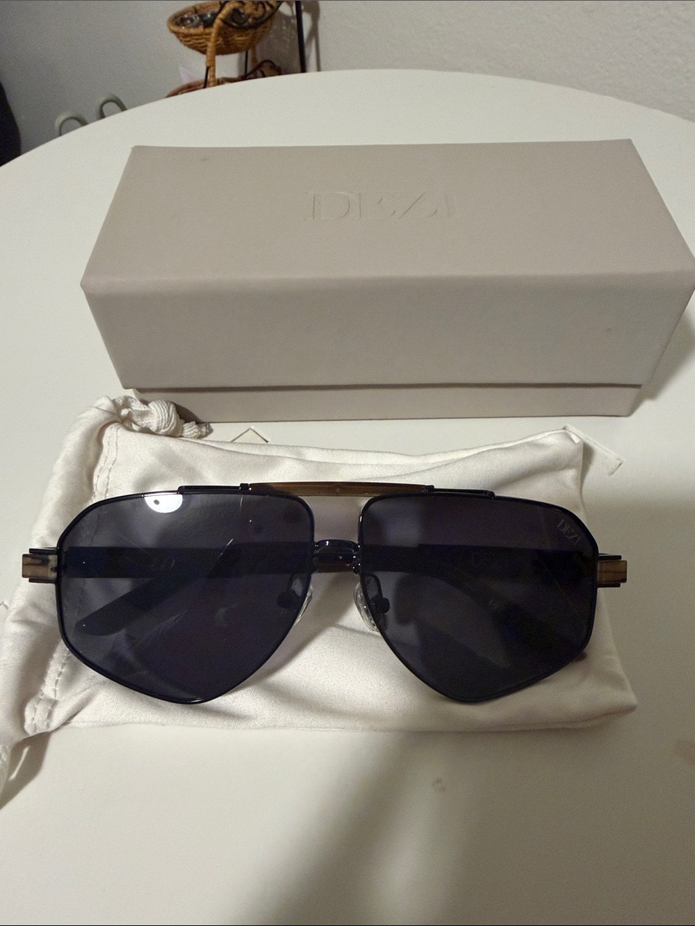 DEZI- 6ft sunglasses